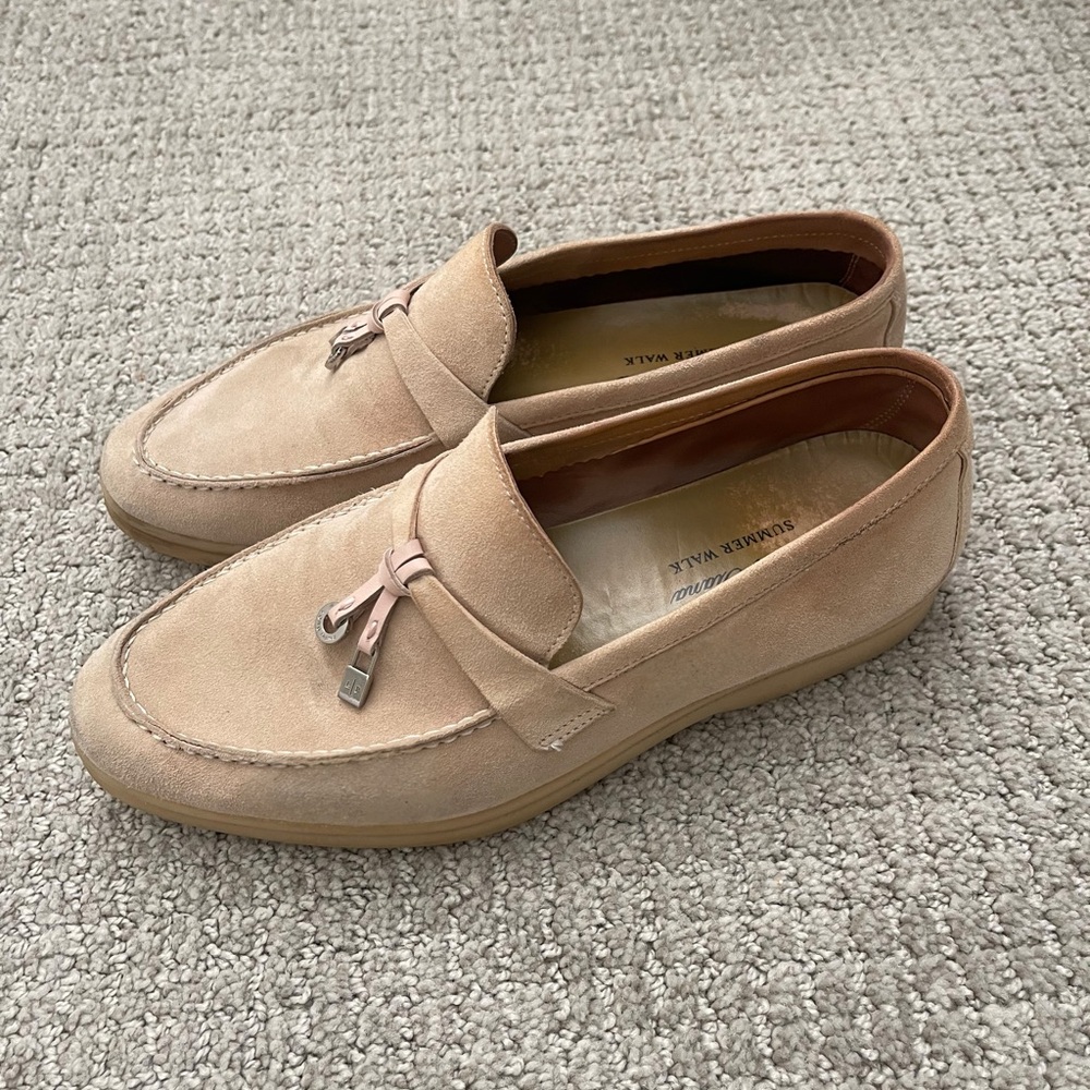 Woman’s Tan Loafers